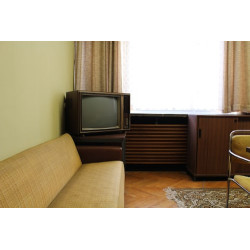 Mid-Century TV Media Unit...